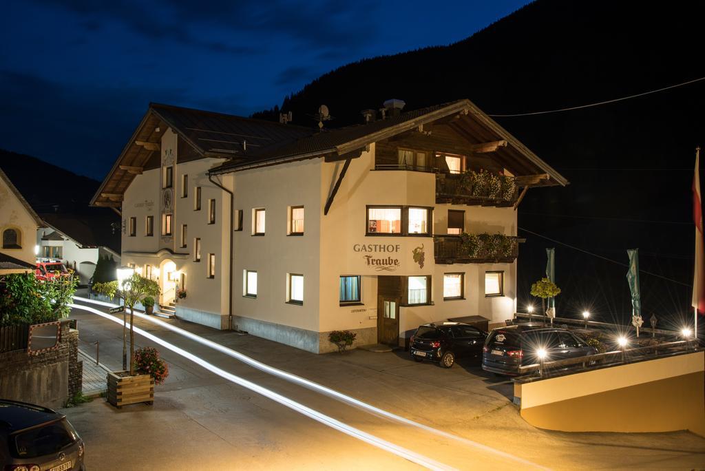Hotel Traube Петной ам Арлберг Екстериор снимка